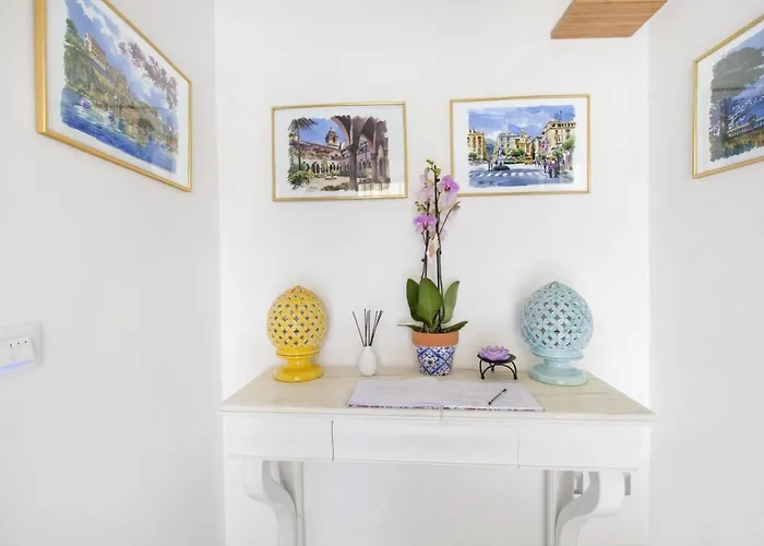 Millie Konukevi Sorrento